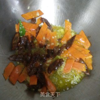 腊肠炒荷兰豆的做法步骤：5