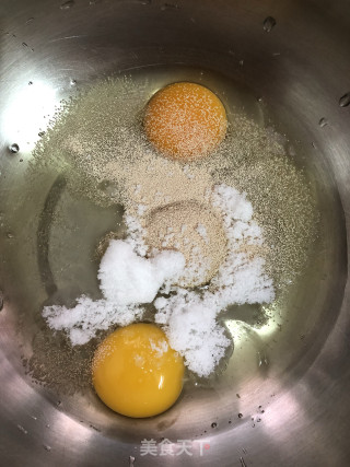 蒸面包的做法步骤：1
