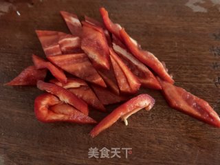 五花肉炒蒜苗的做法步骤：5