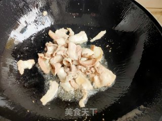 五花肉炒蒜苗的做法步骤：7