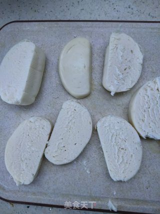 蛋煎馒头片的做法步骤：1
