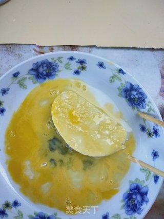 蛋煎馒头片的做法步骤：3