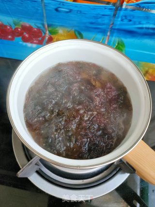 黄瓜紫菜蛋花汤的做法步骤：2
