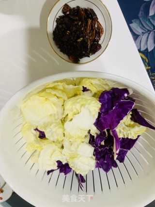炝炒双包菜的做法步骤：1
