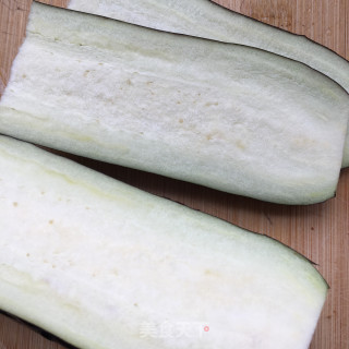 茄子肉酱的做法步骤：1