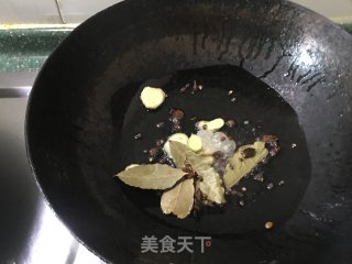 红焖牛肋条的做法步骤：3