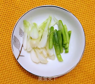 黑椒猪柳的做法步骤：2