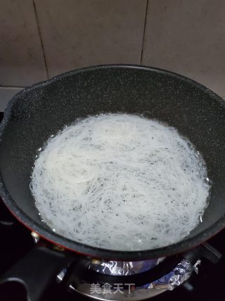 素拌细米粉的做法步骤：5