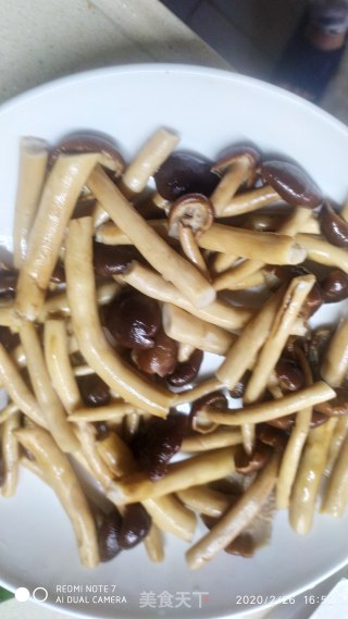 茶树菇蒸排骨的做法步骤：5