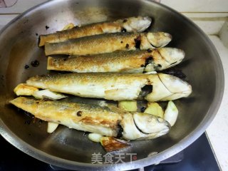 红烧梭鱼的做法步骤：10