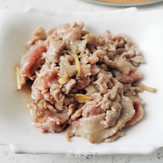 荞子炒牛肉的做法步骤：6