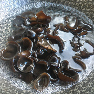 小木耳烧茄子的做法步骤：2