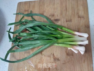 翠绿翠绿的——油菜小笼包的做法步骤：1