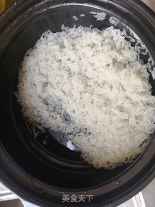 腊味煲仔饭的做法步骤：2
