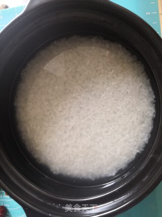 腊味煲仔饭的做法步骤：3