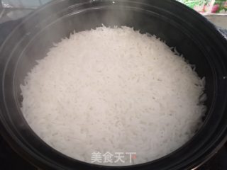 腊味煲仔饭的做法步骤：6