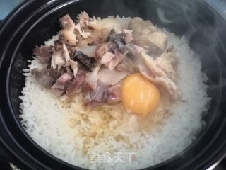 腊味煲仔饭的做法步骤：10
