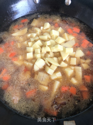 咖喱牛肉饭的做法步骤：4