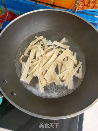 鸡汤红薯粉的做法步骤：3
