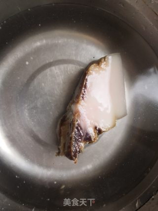 咸肉蒸蛋的做法步骤：2