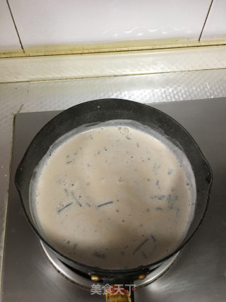 普洱玫瑰奶茶的做法步骤：3