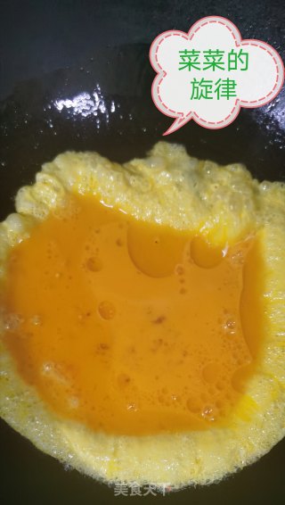 鸡蛋炒西红柿的做法步骤：5