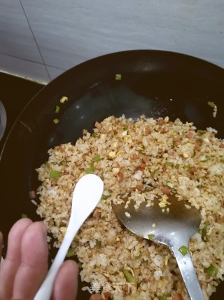 油炸炒饭的做法步骤：10