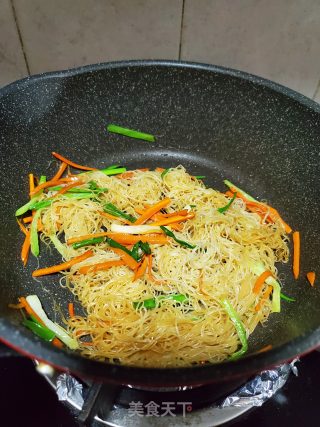 素炒细米粉的做法步骤：6