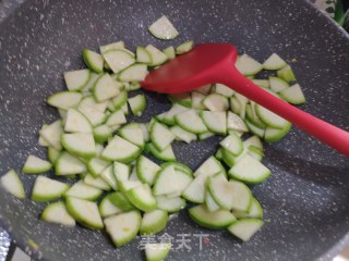 角瓜炒蛋的做法步骤：5