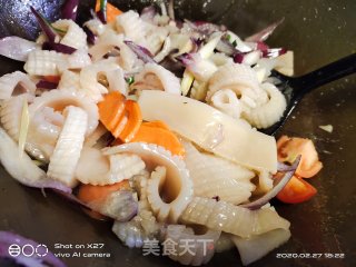 洋葱烧鱿鱼的做法步骤：4