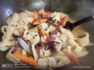 洋葱烧鱿鱼的做法步骤：5