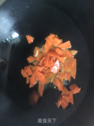土豆家～～【爆炒章鱼须】的做法步骤：3