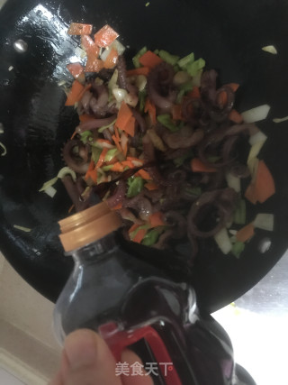 土豆家～～【爆炒章鱼须】的做法步骤：6