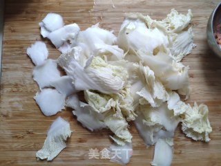 麟虾白菜炒木耳的做法步骤：2