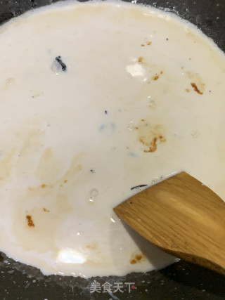 自制焦糖奶茶的做法步骤：7
