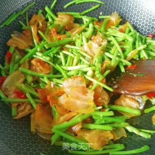 黎蒿炒腊肉的做法步骤：8