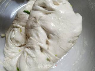 葱油小饼的做法步骤：3