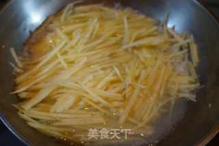 醋溜土豆丝的做法步骤：3