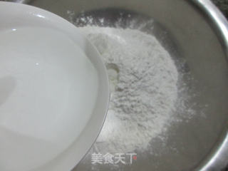 海苔芝麻肉松糯米糍的做法步骤：4