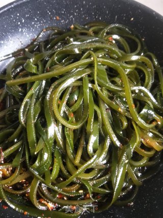 凉拌酸辣海带丝的做法步骤：5