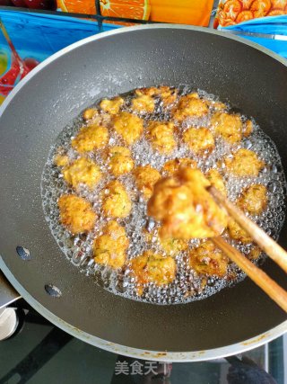 炸虾皮萝卜丸子的做法步骤：11