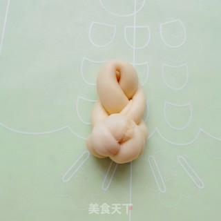 绣球面包的做法步骤：15