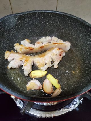 酱香把子肉的做法步骤：7