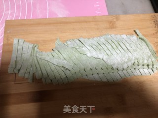 菠菜手擀面的做法步骤：9