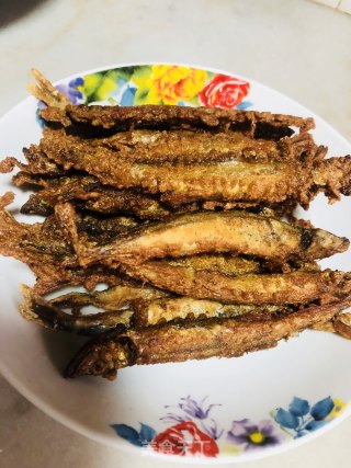 香煎多春鱼的做法步骤：9