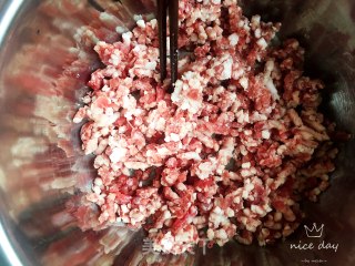 羊肉萝卜馅饺子的做法步骤：2