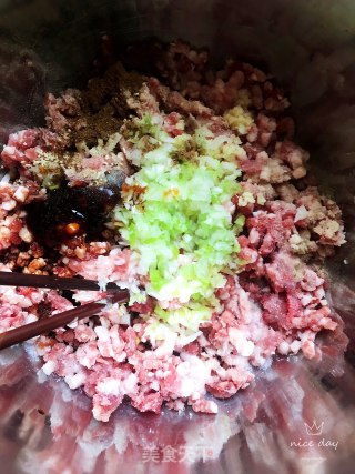 羊肉萝卜馅饺子的做法步骤：3