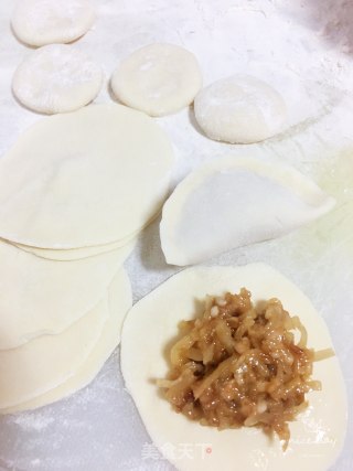 羊肉萝卜馅饺子的做法步骤：7