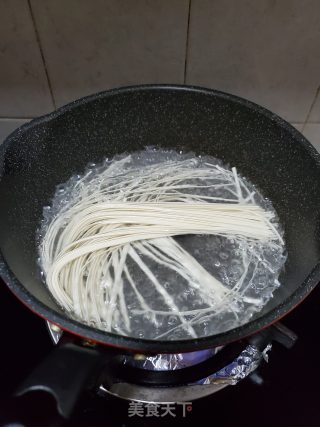 牛腩挂面的做法步骤：3