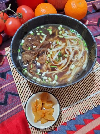 牛腩挂面的做法步骤：8